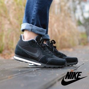 nike womens md runner 2